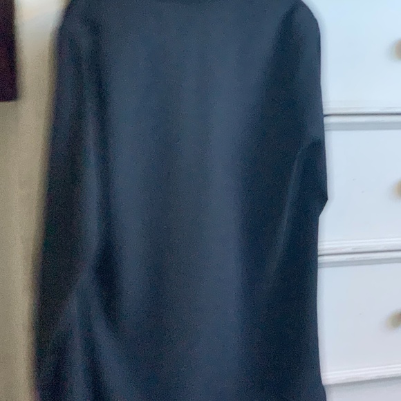 Striking nic and Zoe  Blouse - Picture 5 of 5